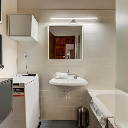 Mika, Alpes Agency, Slope Side Location, Chamonix, Sleeps 4-6 * Σαμονί