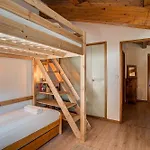 Mika, Alpes Agency, Slope Side Location, Chamonix, Sleeps 4-6 Lejlighed Chamonix