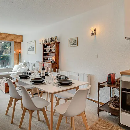 Apartment Mika, Alpes Agency, Slope Side Location, Central Chamonix, Sleeps 4-6