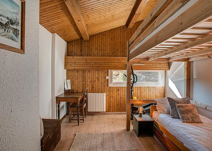 Mika , Alpes Travel, Slope Side Location, Chamonix, Sleeps 4 6 Апартаменти Шамоні