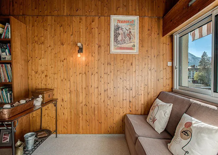 Mika , Alpes Travel, Slope Side Location, Chamonix, Sleeps 4 6 Шамоні