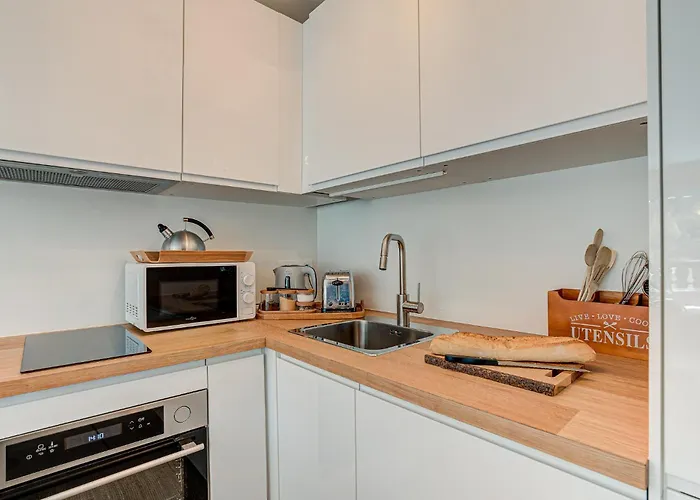 Apartment Mika , Alpes Travel, Slope Side Location, Chamonix, Sleeps 4 6